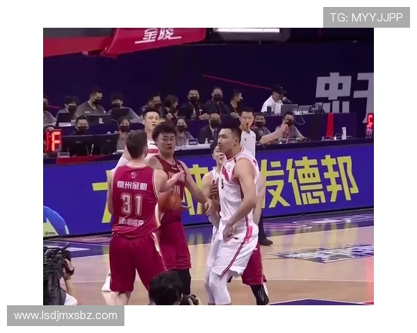 广东男篮训练曝光二零二五赛季最后主场迎战山东全力冲刺备战收官